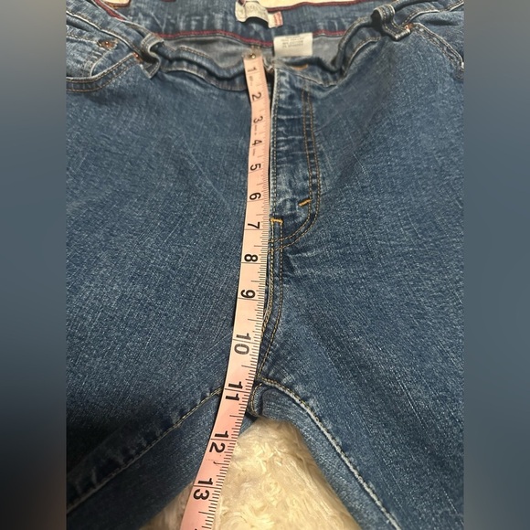 Levi Strauss 550’s Women’s Size 16 M Relaxed Boot Cut Denim Blue Jeans EUC - Picture 3 of 8